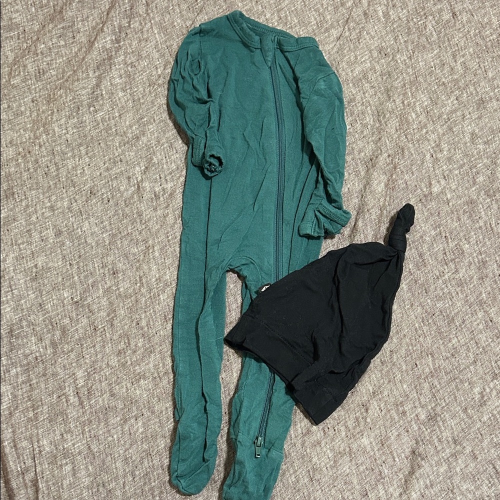 Kyte baby footie and hat